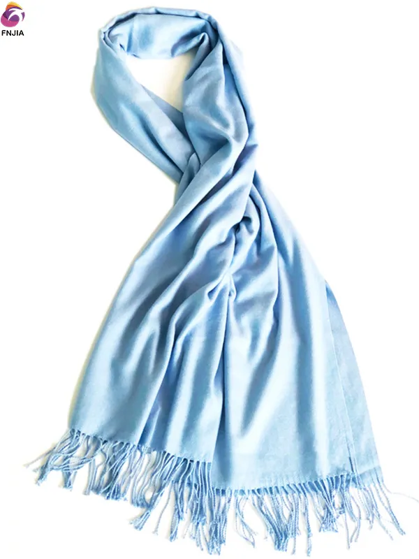 Solid color fashion scarf