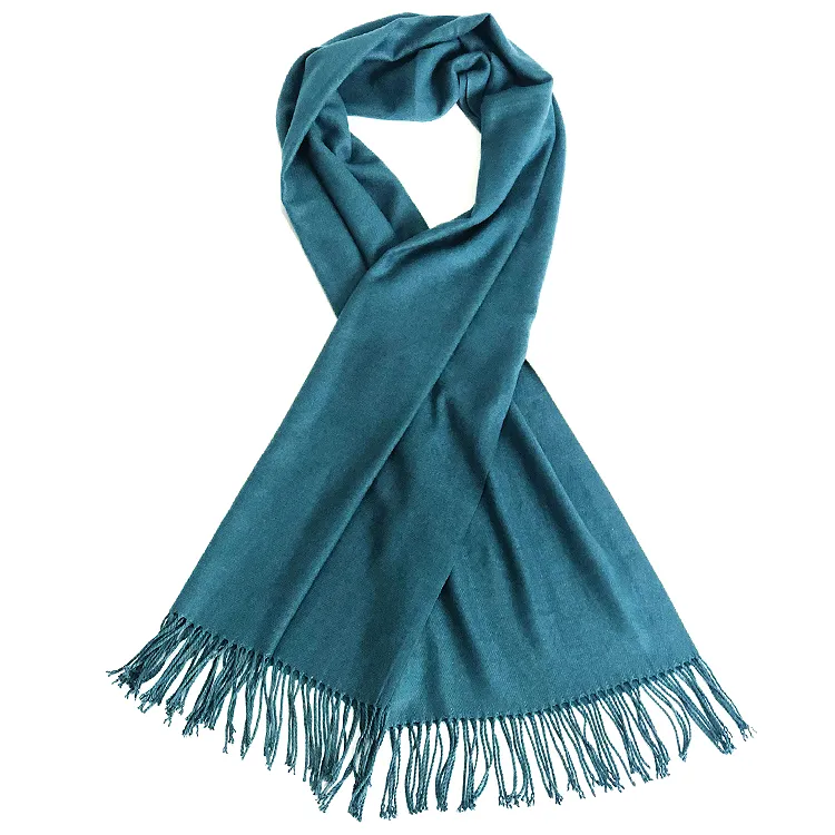 Solid color fashion scarf