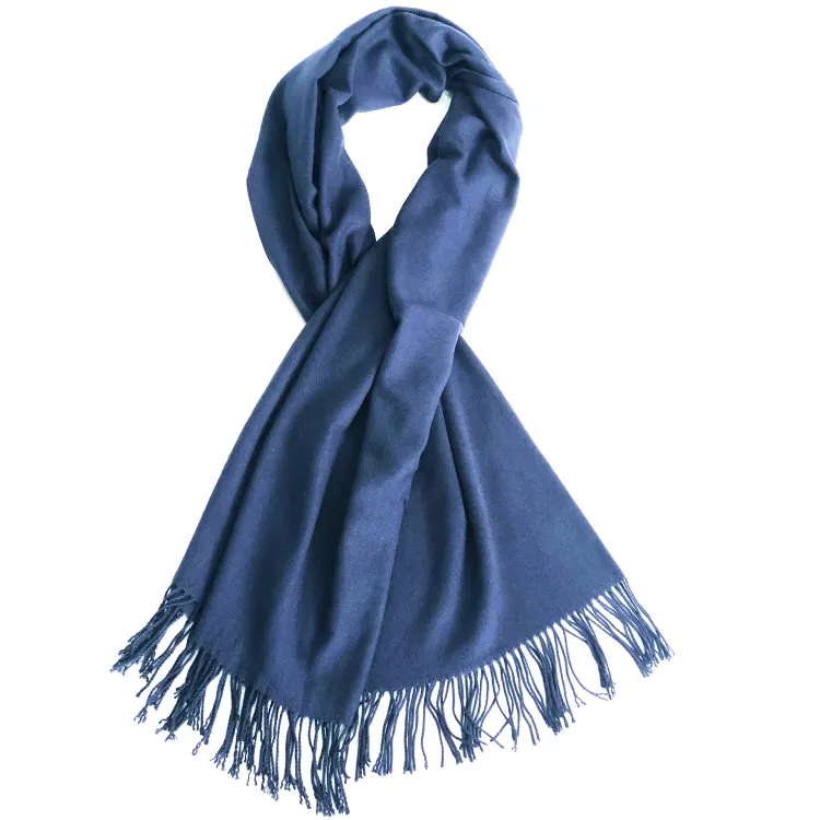 Solid color fashion scarf