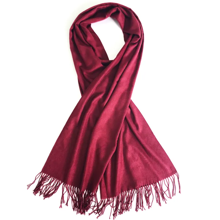 Solid color fashion scarf